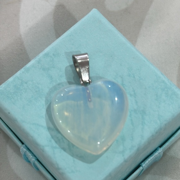 Opalite Stone Heart Pendants Charm Reiki Chakra Healing Beads - Picture 3 of 9
